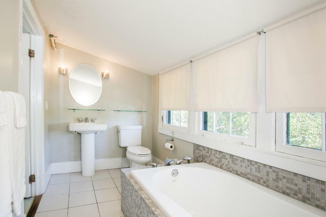Adora Inn Mount Dora Luaran gambar